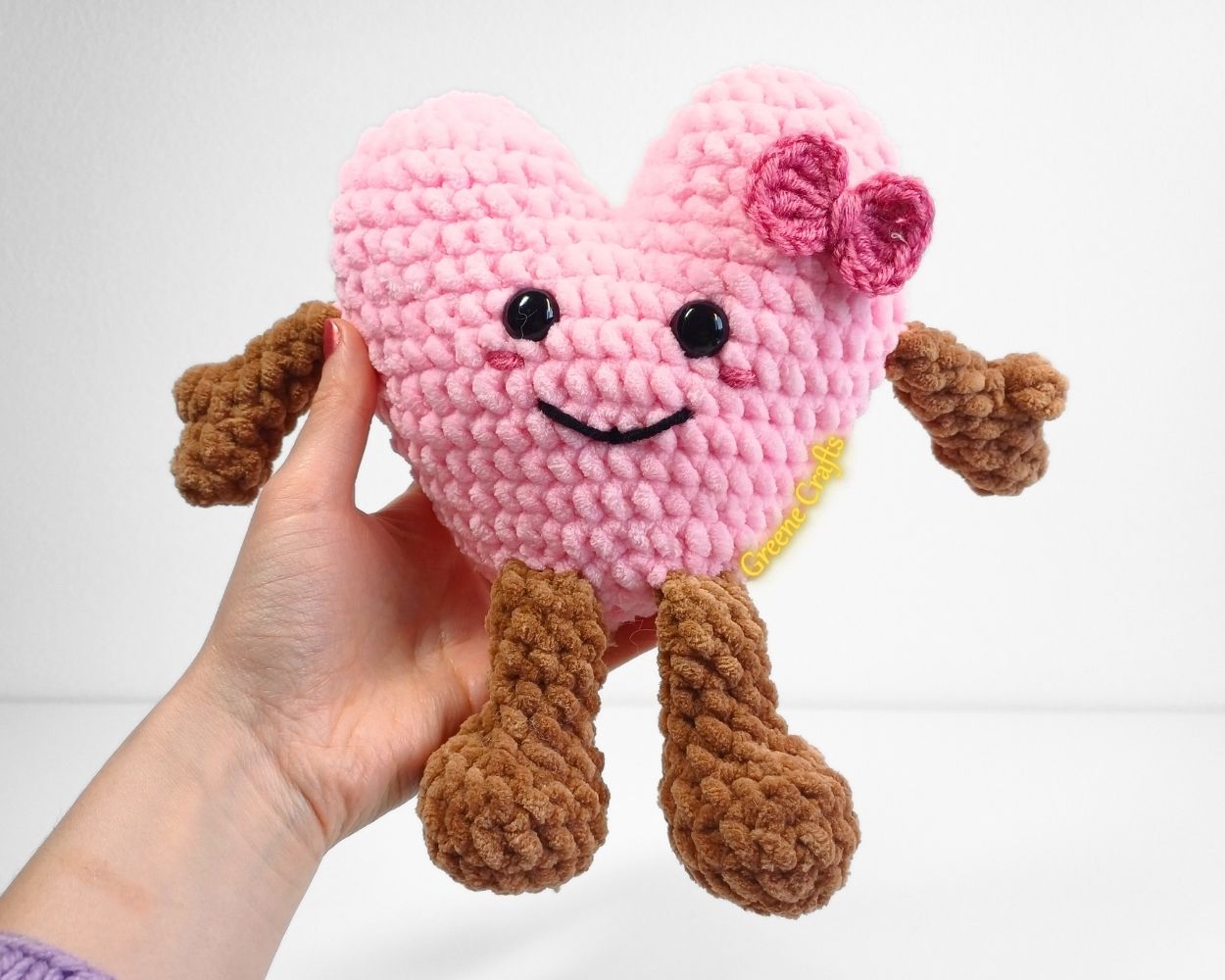 Heart Plush Pair for Valentine's Day - No Sew Crochet Pattern - Image 3