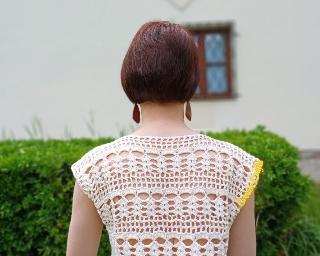 Close-up of the lace stitch pattern used in the Summer Breeze crochet top